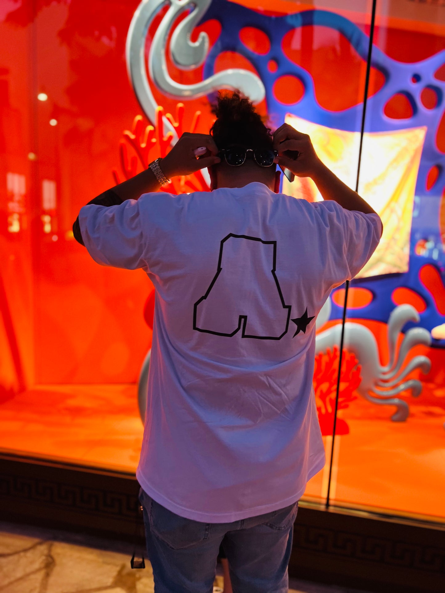 ‘DEBUT’ CREWNECK